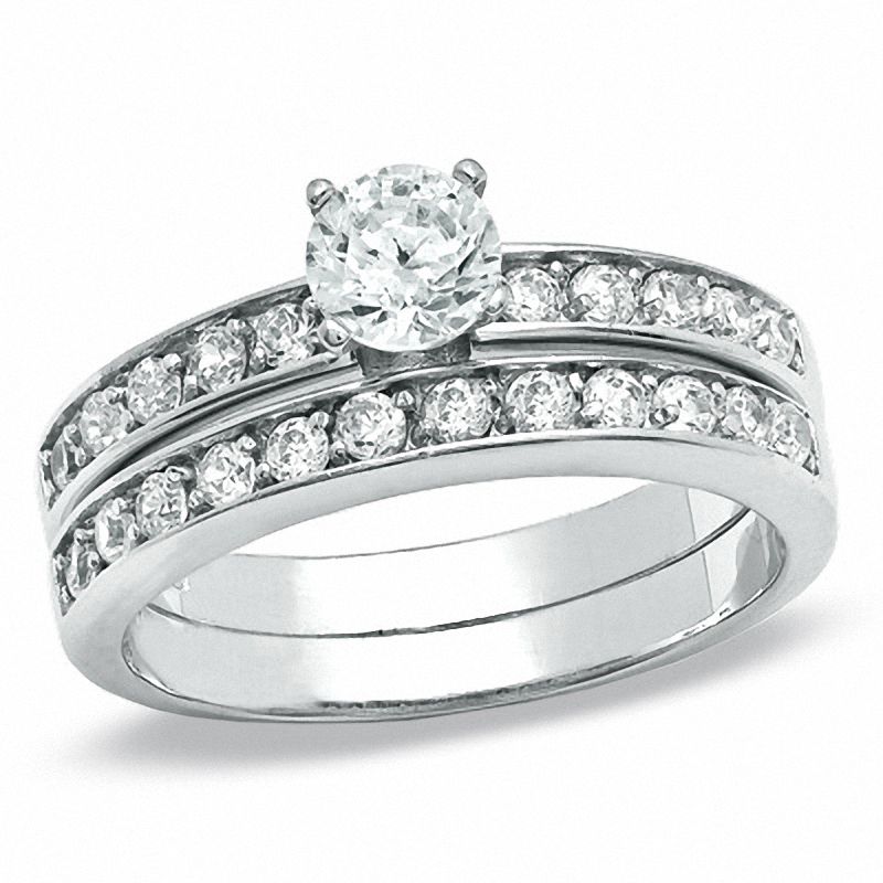 5mm Cubic Zirconia Solitaire Pavé Bridal Set in Sterling Silver